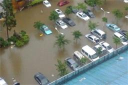 如何安全度过这场躲不掉的暴雨?